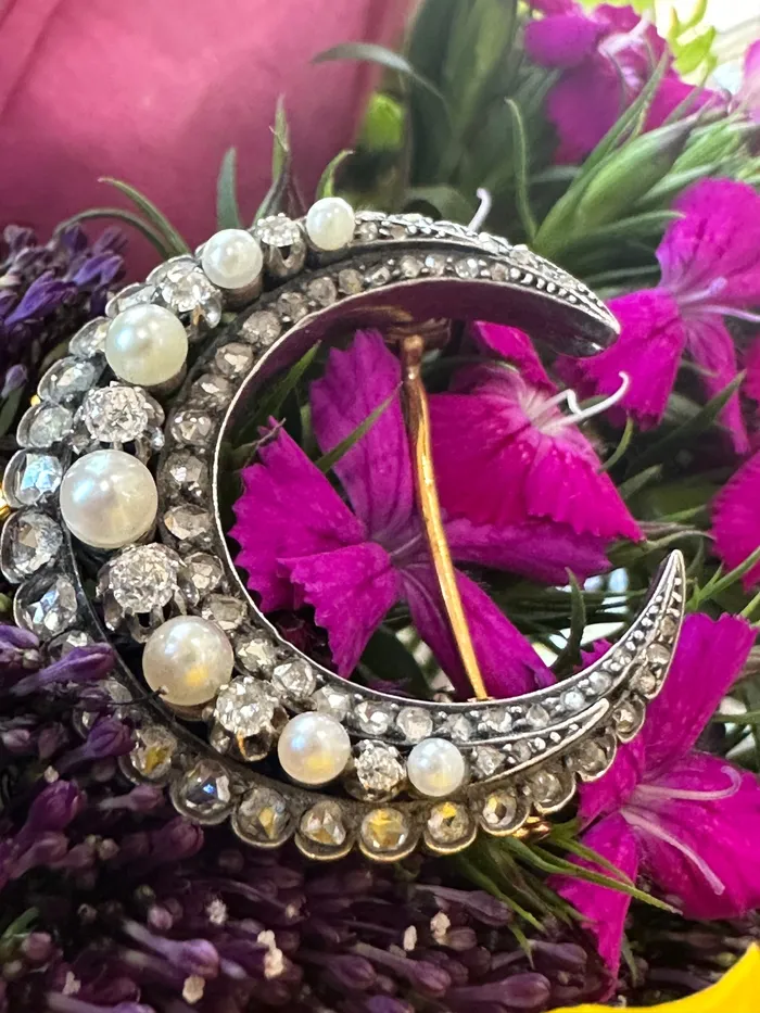 ONeills Estate Jewelry Rings 18 Karat Sterling Silver Moon w Pearls Rose Cut Diamonds 18000028 ONeills Estate Jewelry Rings 18 Karat Sterling Silver Moon w Pearls Rose Cut Diamonds 18000028