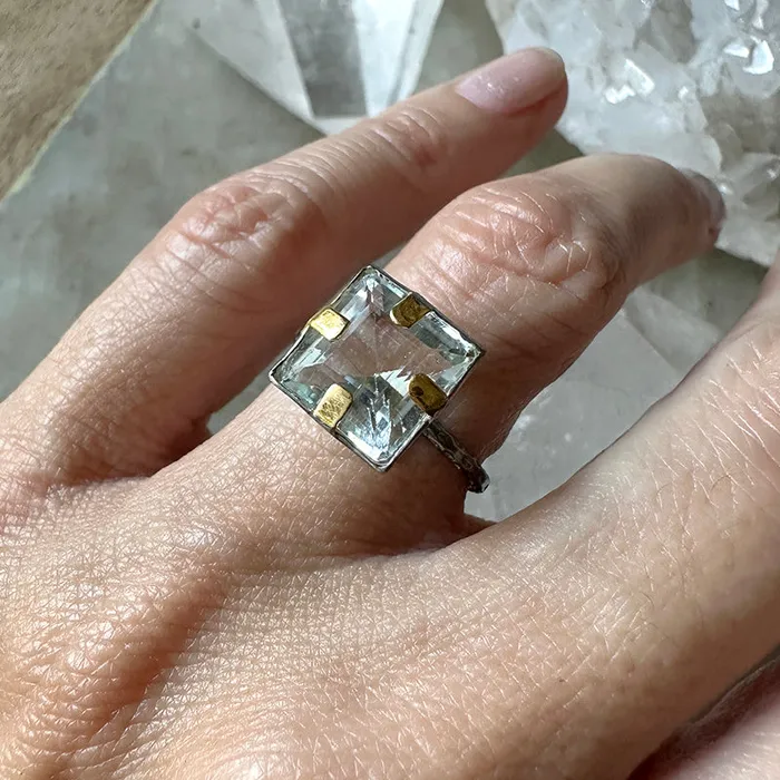 Rings Robindira Unsworth Mirna Topaz Ring