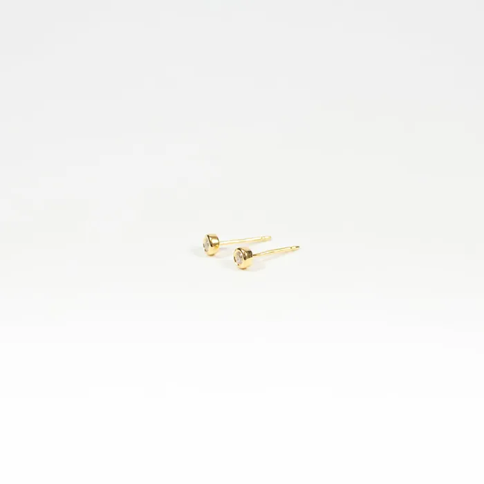 Tiny Round Cubic Zirconia Gold Vermeil Studs Tashi PreStyled Sets