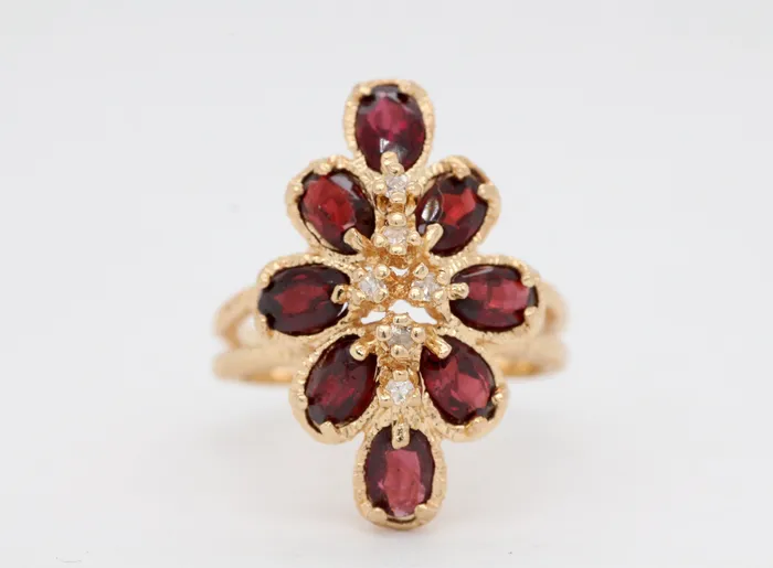 Estate 14KY 310 Cttw Garnet and Diamond Ring FULLERS PURCHASE FROM PUBLIC Rings Estate 14KY 310 Cttw Garnet and Diamond Ring FULLERS PURCHASE FROM PUBLIC Rings