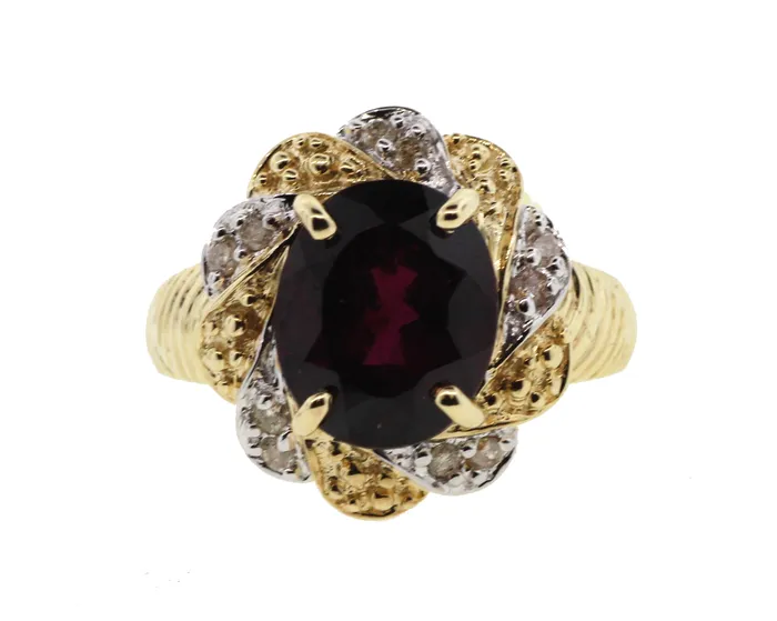 FULLERS PURCHASE FROM PUBLIC Rings ESTATE 14KY GARNET AND DIAMOND RING 20CTTW FULLERS PURCHASE FROM PUBLIC Rings ESTATE 14KY GARNET AND DIAMOND RING 20CTTW