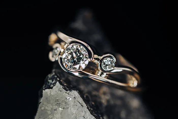 Art FX fine jewelry Rings 14k White Gold 3 Stone Diamond Engagement Ring