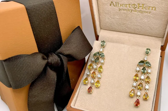 Earrings 18kt Gold Pear Sapphires Diamonds Chandelier Albert Hern Earrings