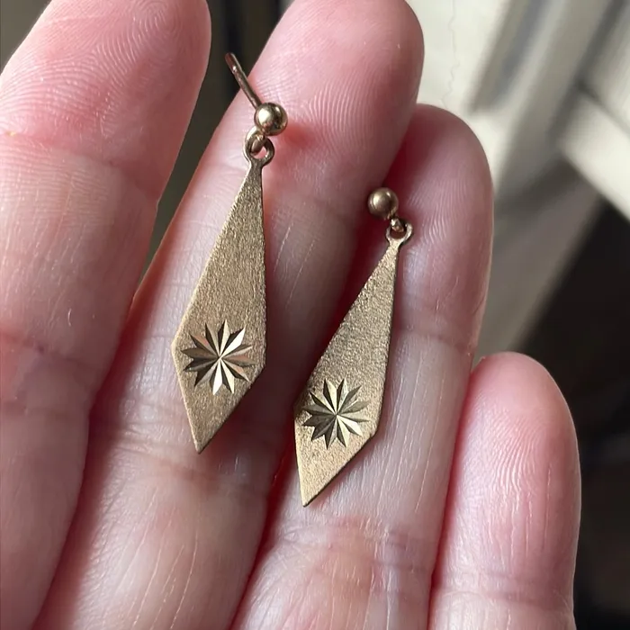 Earrings Engraved Star Drop Earrings 9k Gold Vintage Vintage Paris Jewelry