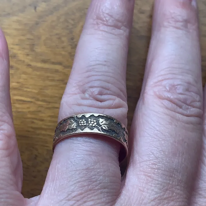Grape Leaves and Flowers Band 9k Gold Antique Love Vintage Paris Rings