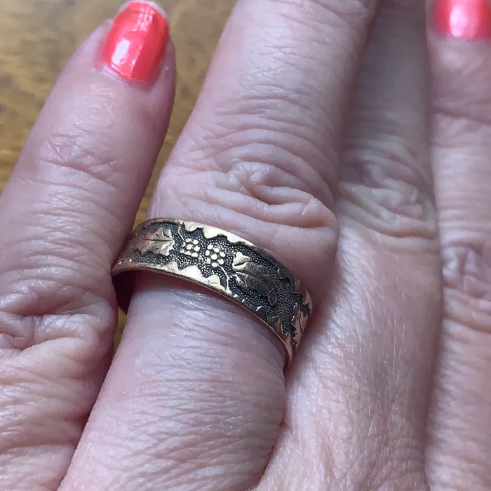 Grape Leaves and Flowers Band 9k Gold Antique Love Vintage Paris Rings