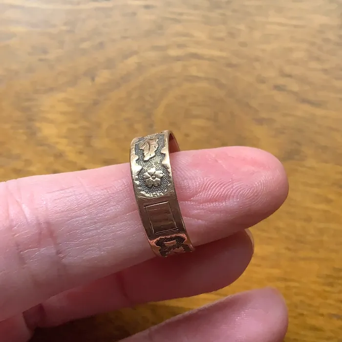 Grape Leaves and Flowers Band 9k Gold Antique Love Vintage Paris Rings