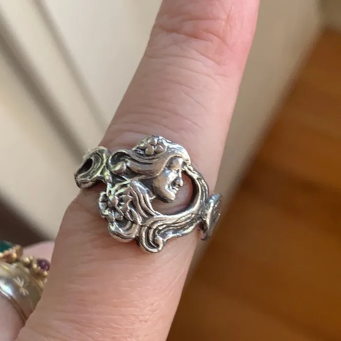 Love Vintage Paris Rings Goddess Ring Ornate Scrolling Design Sterling Silver Vintage