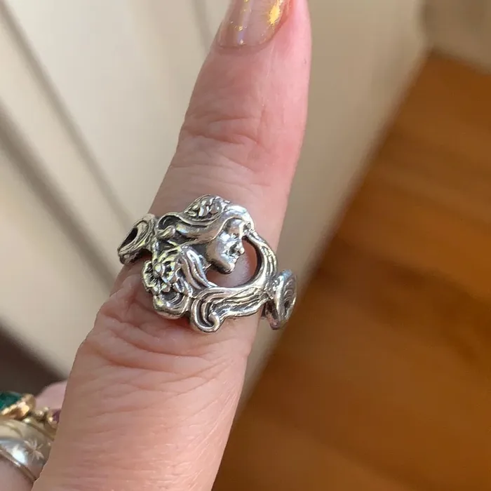 Love Vintage Paris Rings Goddess Ring Ornate Scrolling Design Sterling Silver Vintage