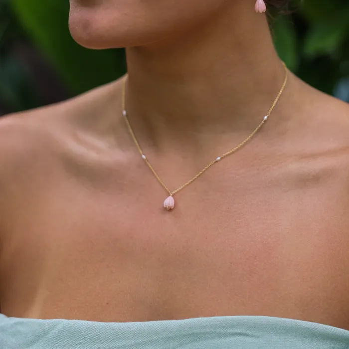 Pink Pikake White Keshi Pearl Necklace misha hawaii Necklaces
