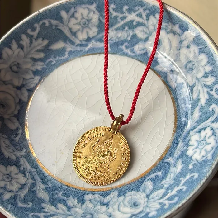 Prasana Coin Pendant 22k Gold 1963 Vintage Vintage Paris Jewelry PreStyled Sets Prasana Coin Pendant 22k Gold 1963 Vintage Vintage Paris Jewelry PreStyled Sets