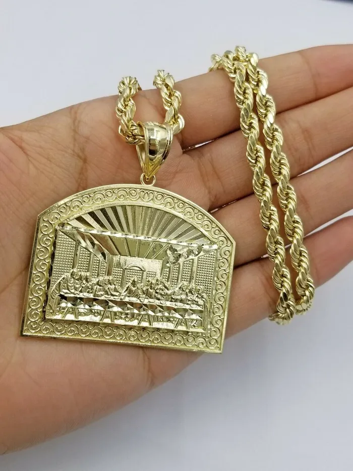 Necklaces Gold and Diamond 10k Yellow Gold Last supper pendant with Rope 26Chain Mens Necklace Diamond Cut