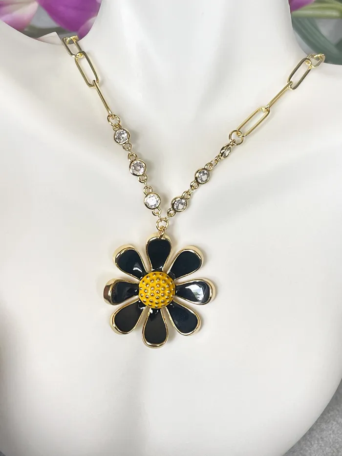 PreStyled Sets Sophiareneboutiquecom Pave Gold BlackGold Enamel Flower