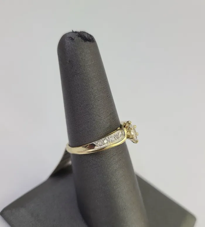 Real 10k Yellow Gold Ring Wedding Engagement Casual 10Kt Genuine Gold and Diamond Rings