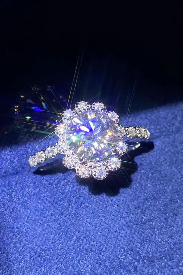 Rings 15 Carat Moissanite FloralShaped Cluster Ring Trendsi