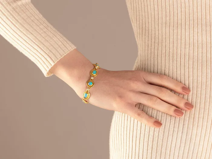 Bracelets GG GOLD OOAK GURHAN Muse Gold Opal All Around SingleStrand Bracelet Mixed Cabochon Shapes set in Wide Frames Bracelets GG GOLD OOAK GURHAN Muse Gold Opal All Around SingleStrand Bracelet Mixed Cabochon Shapes set in Wide Frames