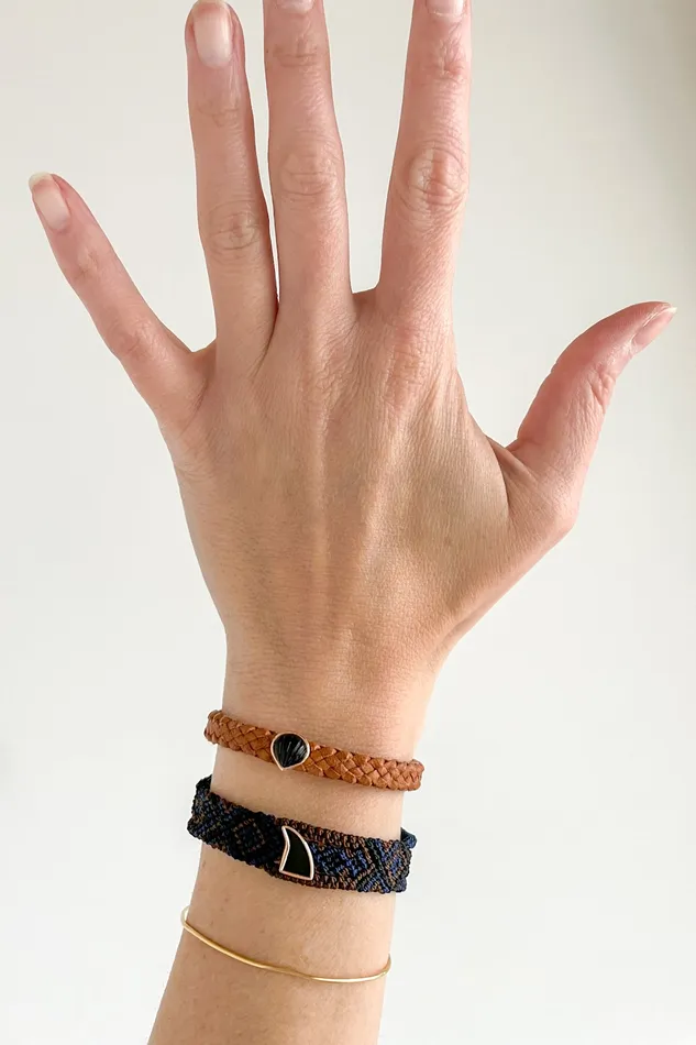 Classic Onyx Shark Fin on Blue Wave Bracelet DEZSO Bracelets