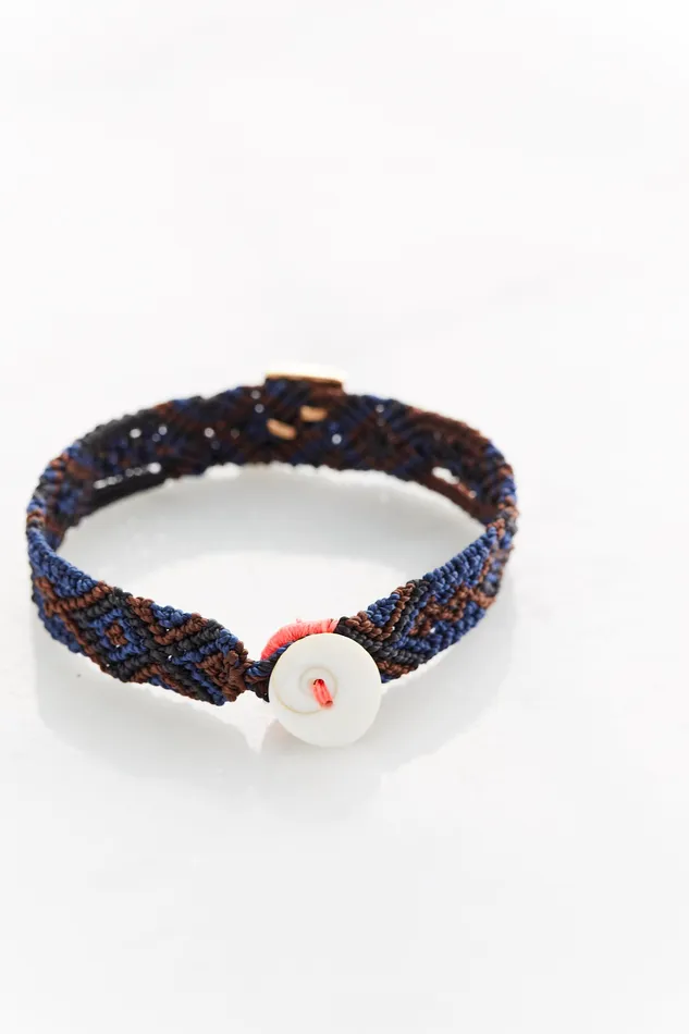 Classic Onyx Shark Fin on Blue Wave Bracelet DEZSO Bracelets
