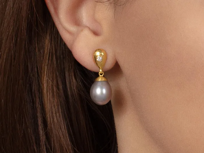 Earrings GG GOLD OOAK GURHAN Oyster Gold Pearl Single Drop Earrings 13x10mm Teardrop on Post Top Earrings GG GOLD OOAK GURHAN Oyster Gold Pearl Single Drop Earrings 13x10mm Teardrop on Post Top