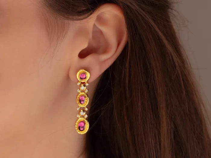 GG GOLD OOAK GURHAN Muse Gold Tourmaline Triple Drop Earrings Mixed Oval and Round set in Wide Frame Earrings GG GOLD OOAK GURHAN Muse Gold Tourmaline Triple Drop Earrings Mixed Oval and Round set in Wide Frame Earrings