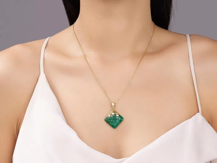 GURHAN Spell Gold Emerald Pendant Necklace 20mm Carved Square Stone GG GOLD OOAK Necklaces