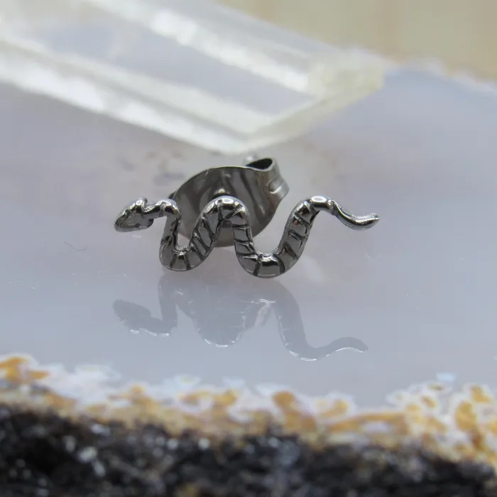 Siren Body Jewelry Earrings Titanium snake ear piercing stud 20g cartilage helix tragus body jewelry earring Siren Body Jewelry Earrings Titanium snake ear piercing stud 20g cartilage helix tragus body jewelry earring