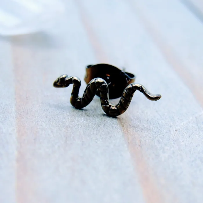 Siren Body Jewelry Earrings Titanium snake ear piercing stud 20g cartilage helix tragus body jewelry earring