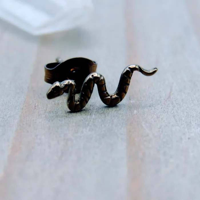 Siren Body Jewelry Earrings Titanium snake ear piercing stud 20g cartilage helix tragus body jewelry earring