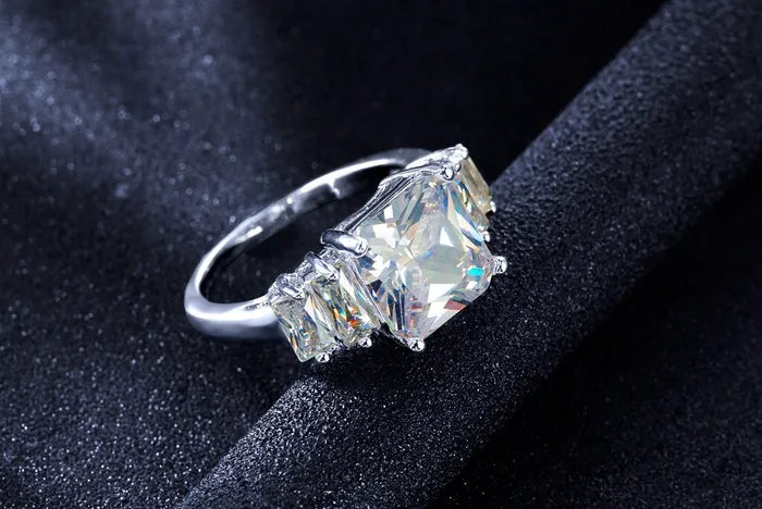 Sparkling Selection White Gold Plated Rectangle Cut Luxurious CZ Zircon Ring678 Rings Sparkling Selection White Gold Plated Rectangle Cut Luxurious CZ Zircon Ring678 Rings