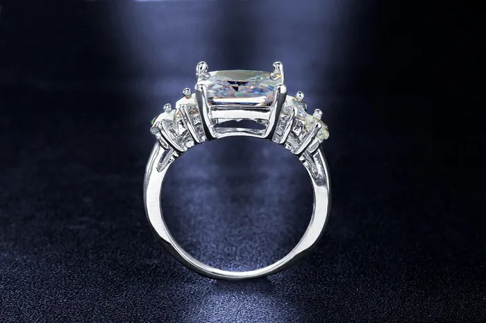 Sparkling Selection White Gold Plated Rectangle Cut Luxurious CZ Zircon Ring678 Rings Sparkling Selection White Gold Plated Rectangle Cut Luxurious CZ Zircon Ring678 Rings