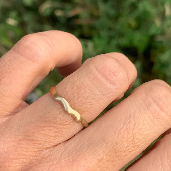 Squiggly band in Sterling Silver Emily Amey Jewelry Rings